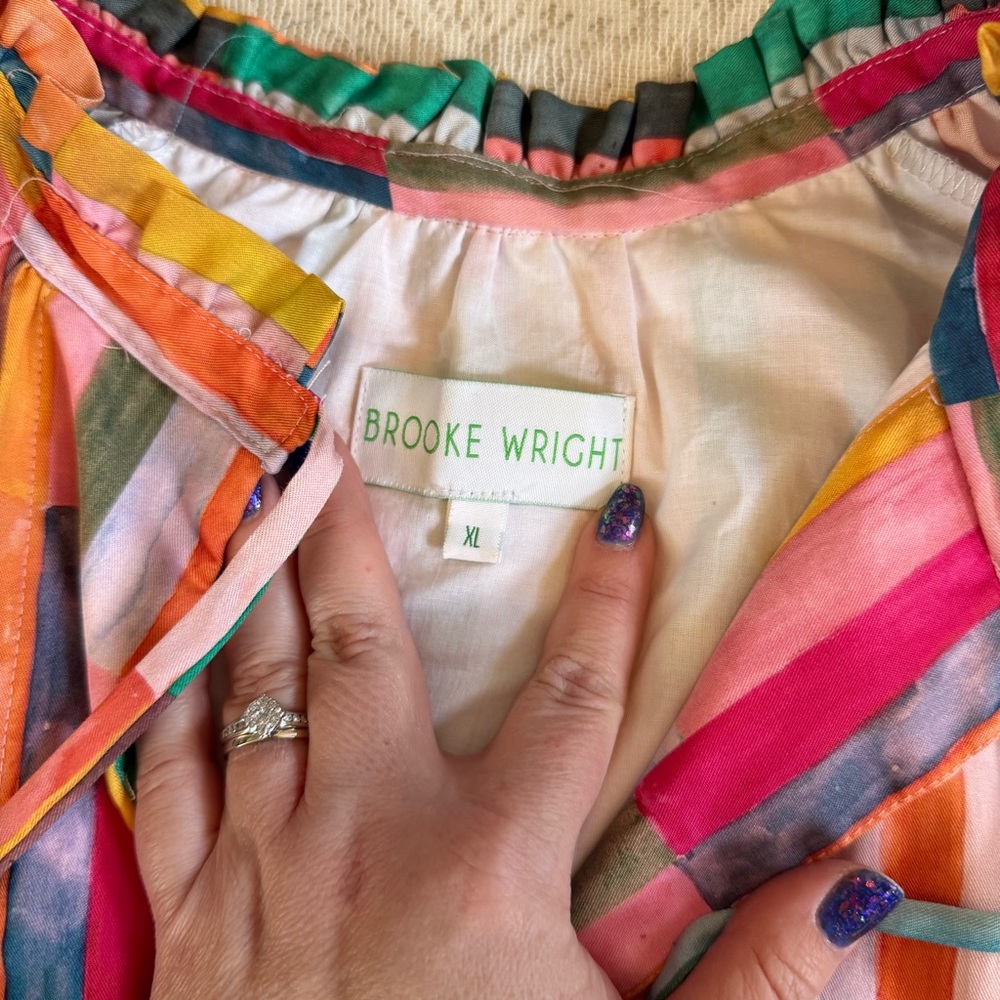 Brooke Wright multi colored vneck long sleeve Nan… - image 3